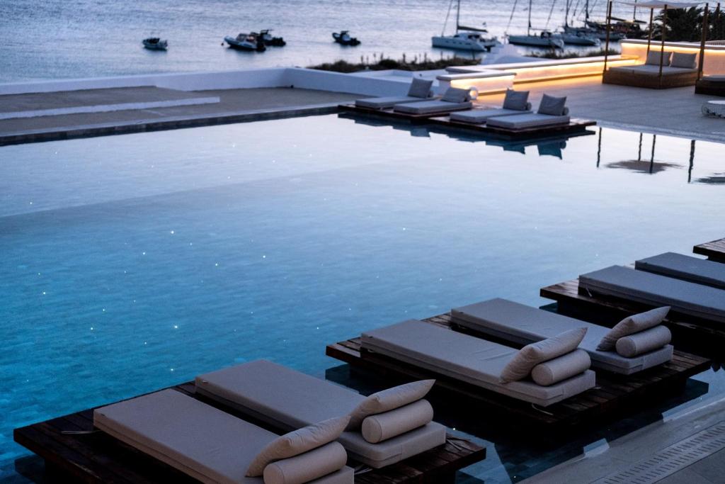 Hotel Manoula's Beach Mykonos Resort