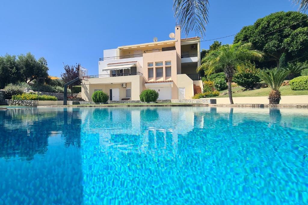 Villa Family-Friendly Large Villa Anna with Pool & Childrens Area!