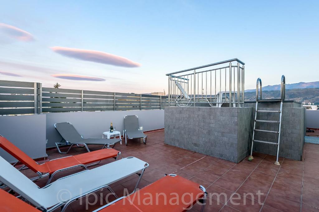 Apartamento City center apartment with ROOFTOP swimming pool