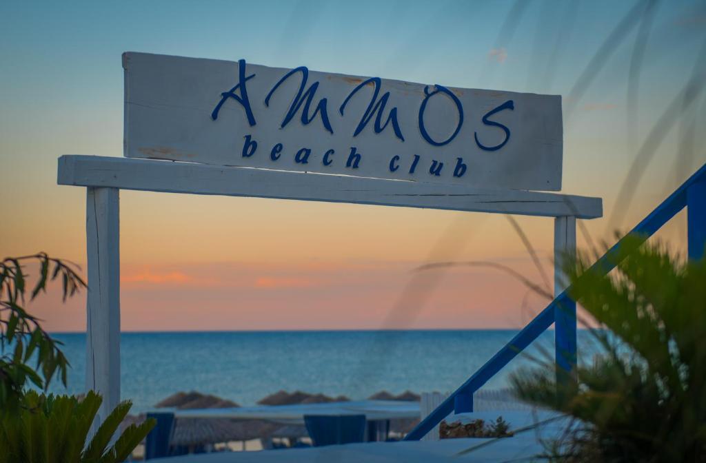 Apartamentos Ammos Beachfront Luxury Rooms - Adults only