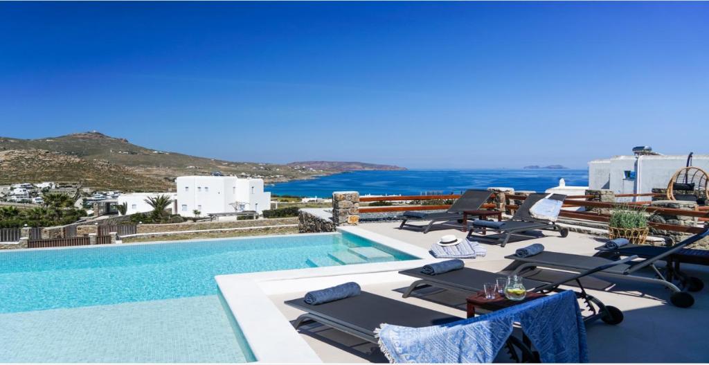 Villa Villa Ortus White Cycladic Lux with Private Pool 3bed & 3bath!