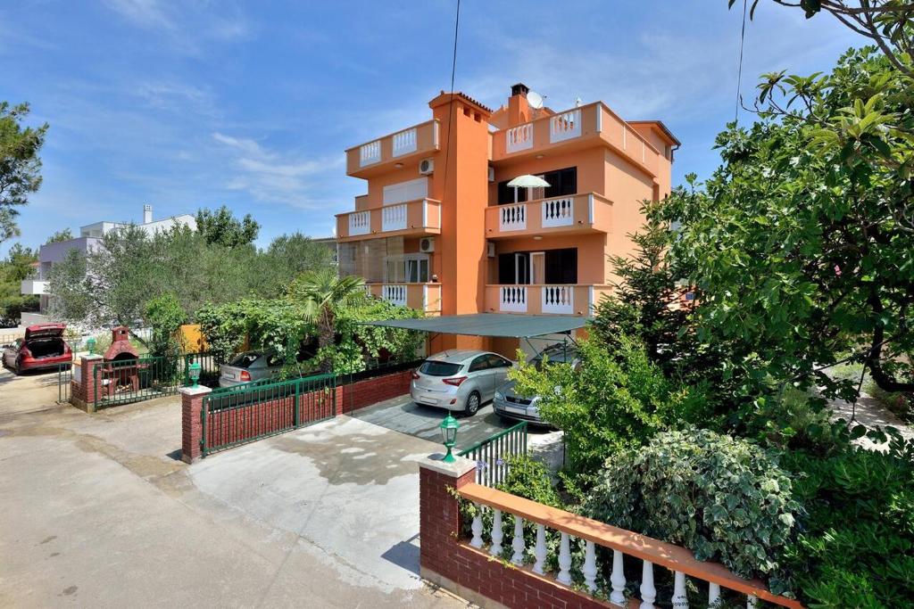 Apartamentos Apartments with a parking space Zadar - Diklo, Zadar - 6268
