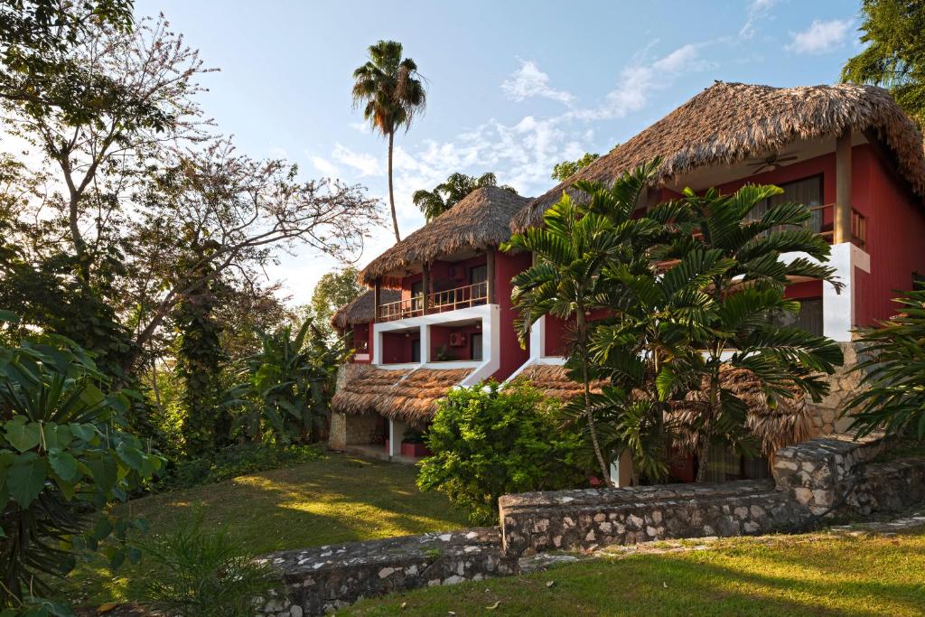 Hotel Camino Real Tikal‎