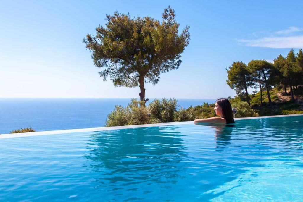 Villa Villa Mirtes with breathtaking sea view,close to Porto Katsiki and Egremni