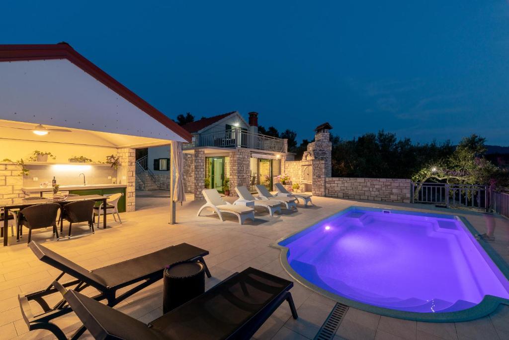 Villa Villa Barbara - Olive Paradise, with chlorine-free pool