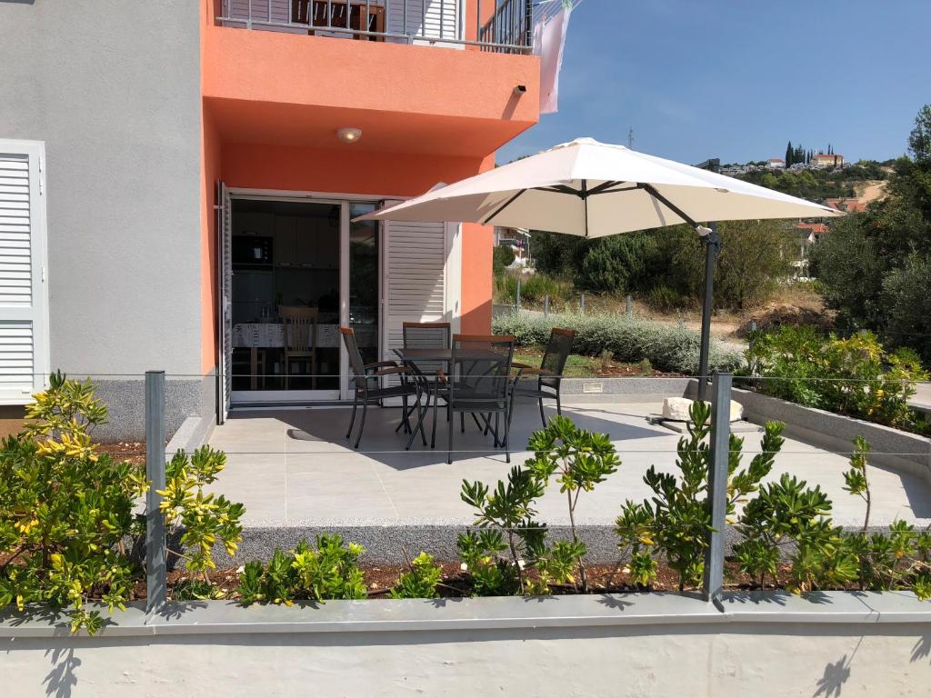 Apartamento Appartement Sesil à Poljica Trogir - Dalmatie, Croatie à 200m de la plage