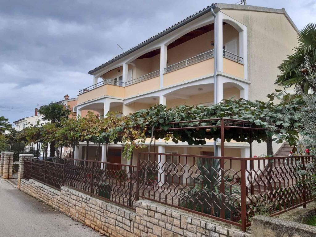 Apartamentos Apartments in Porec/Istrien 40404