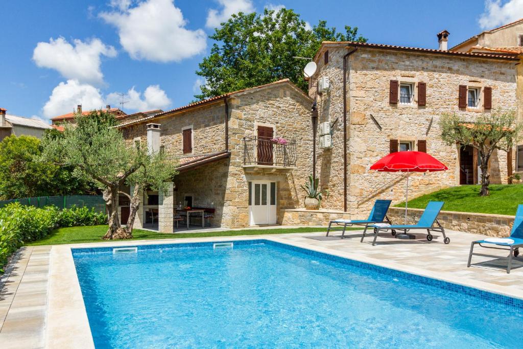 Villa Villa Zoro with a lovely garden and a private POOL in the middle of Istria