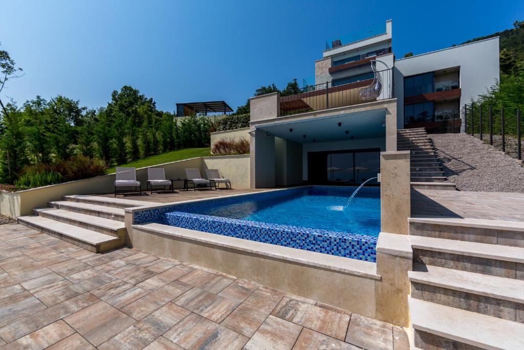 Villa Villa AltaVista - Seaview & Relax with Private MiniGolf & Heated Pool