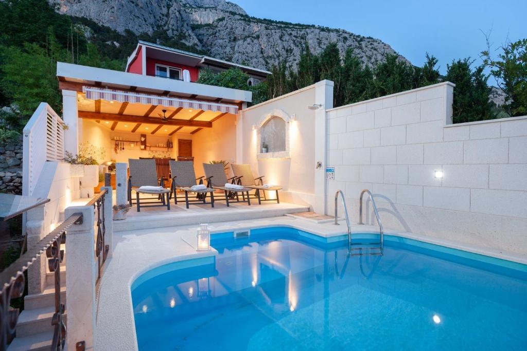 Villa Villa Marieta a luxury villa in Makarska, private pool