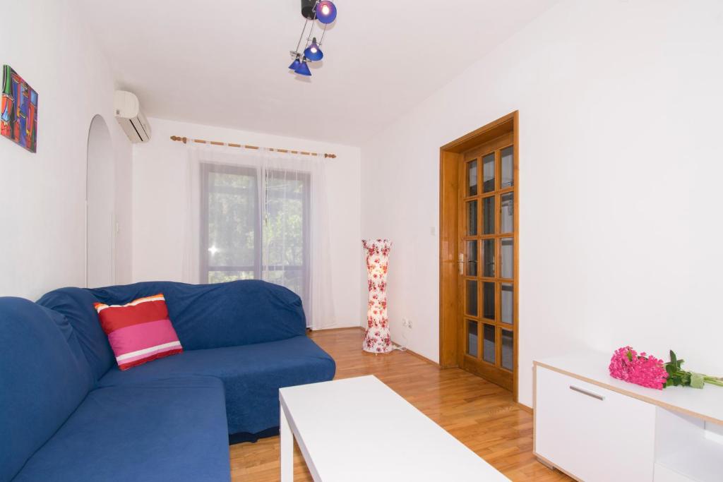 Apartamento Udoban i prostran apartman u Banjolama, Apartman KATICA