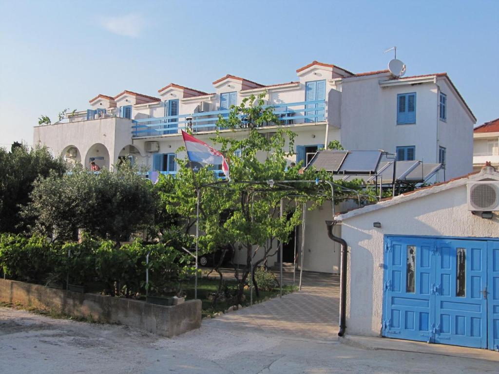 Apartamentos Apartments Blue - 200 m from sea
